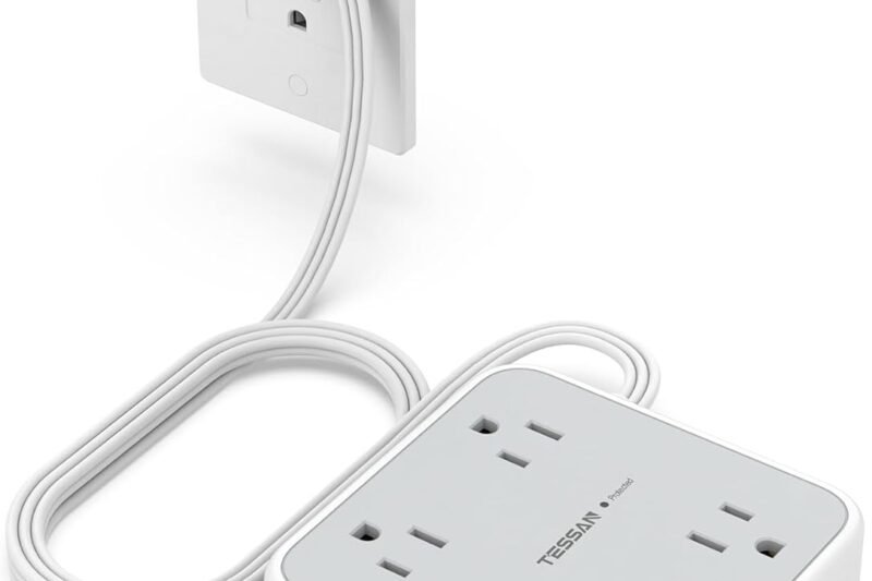 Surge Protector Flat Extension Cord Flat Plug Power Strip, 8 AC Outlets, 3 USB Charger(1 USB C Port) 3-Sided Outlet Extender, 5 Ft, 900 Joules Protection, Office Supplies, Dorm Room Essentials, Grey