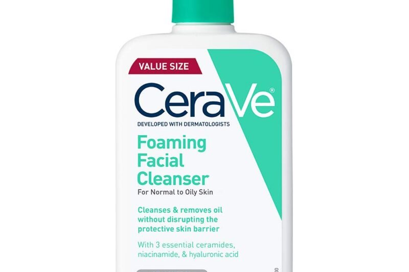CeraVe Foaming Facial Cleanser, Daily Face Wash for Oily Skin, Hyaluronic Acid + Ceramides + Niacinamide, Fragrance Free & Paraben Free, Non-Drying Oil Control Face Wash, 16 Fluid Ounces