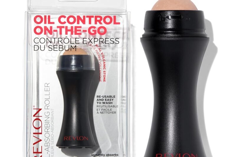 Revlon Face Roller, Oily Skin Control for Makeup, Oil Absorbing, Volcanic Reusable Facial Skincare Tool, Stocking Stuffer for Women & Men, 1 count